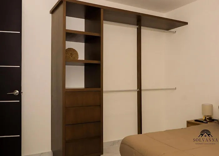 Disfruta Del Paraíso En Casa Tres Hojas *